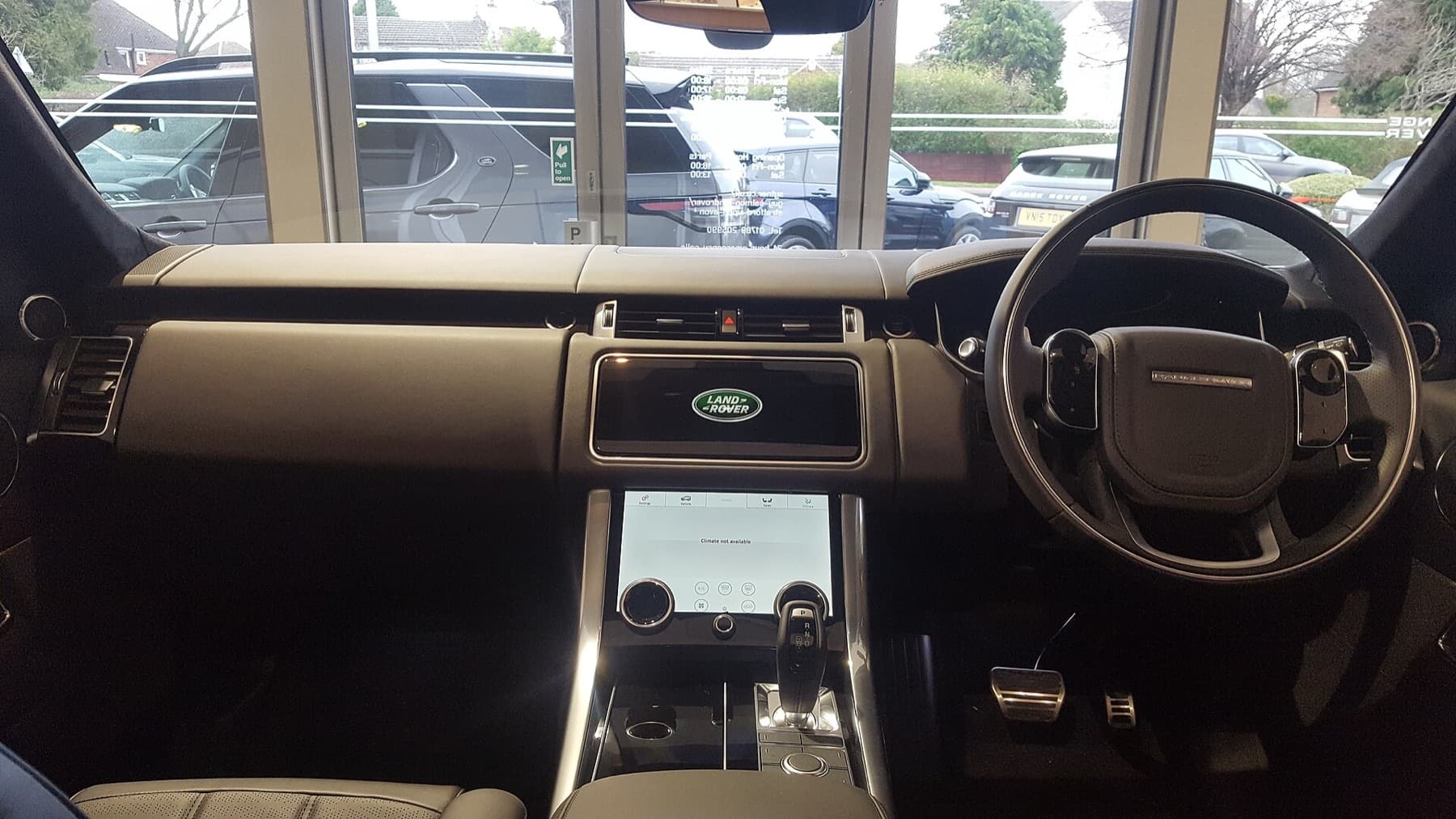 Driver’s seat of the Range Rover after leather care.